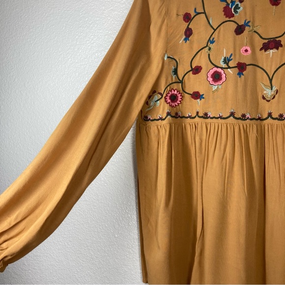 JODFL Boho Floral Embroidered Rayon Top Small Long Sleeves Tan Flowy - Picture 10 of 15